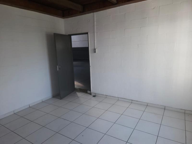 To Let commercial Property for Rent in Elsies River Industrial Western Cape